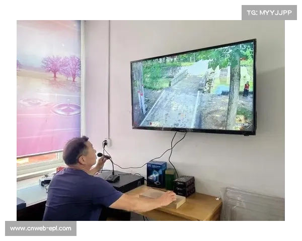 郑州首个泳池防溺水AI系统上线 智能臂环自动报警保障安全